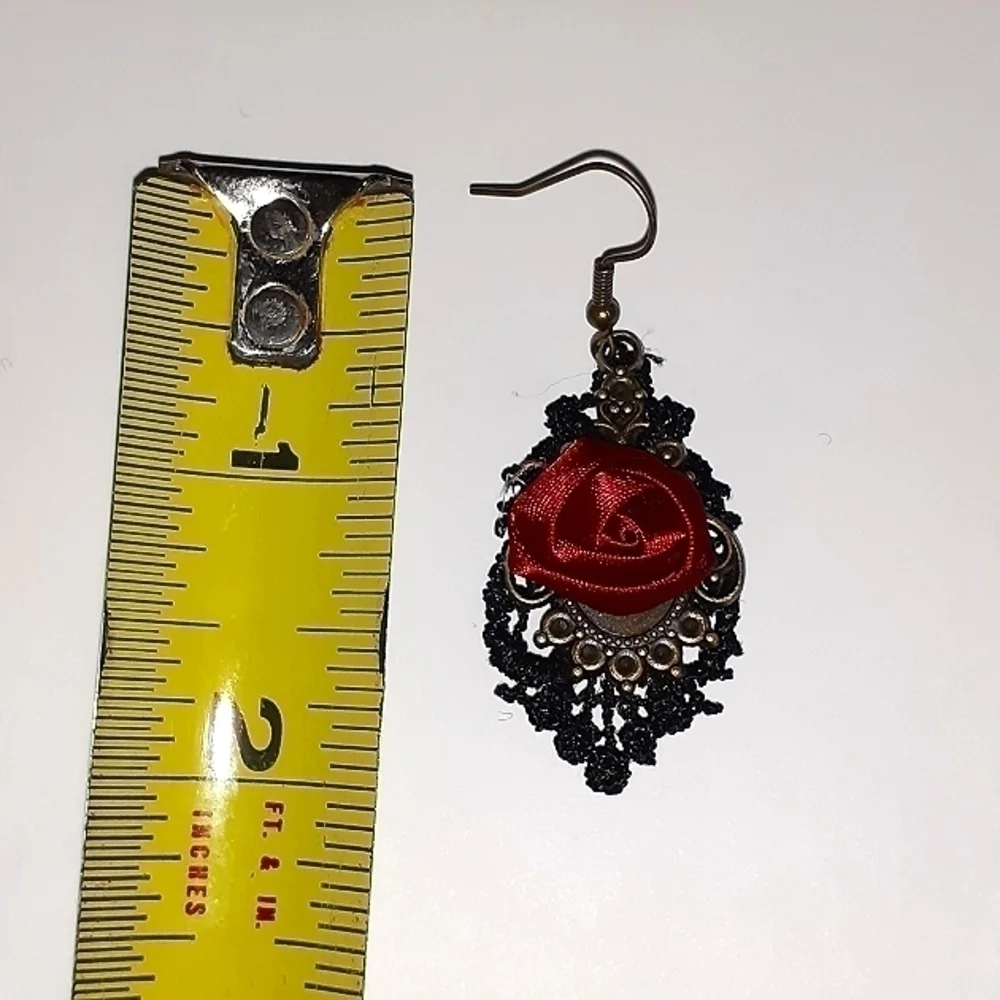 NWT:  Sexy or GOTH? RED Satin ROSE on LACE!!!